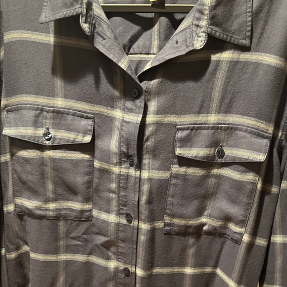 Treasure & Bond Navy Checkered Button Down Shirt - Picture 3 of 4